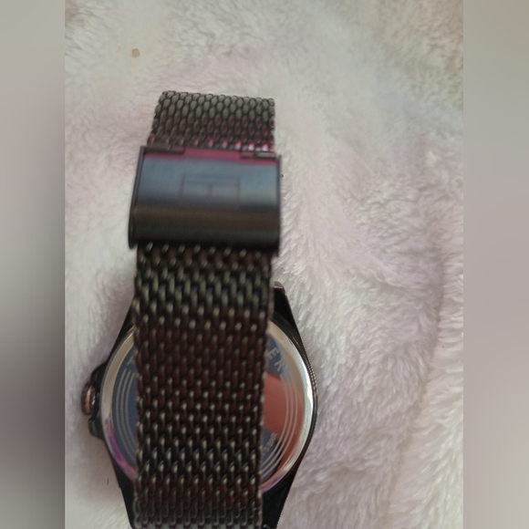 Men's Black Tommy Hilfiger Watch - Picture 4 of 10